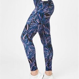 Sweaty Betty zero gravity XS